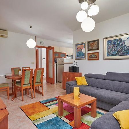 Family Apartment Dubrovnik - Private Jacuzzi Terrace, Private Parking Eksteriør billede
