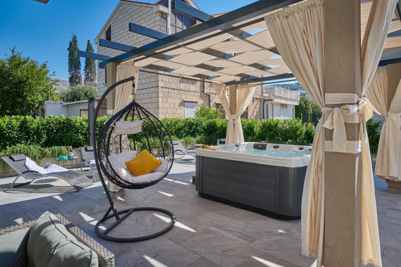 Family Apartment Dubrovnik - Private Jacuzzi Terrace, Private Parking Eksteriør billede