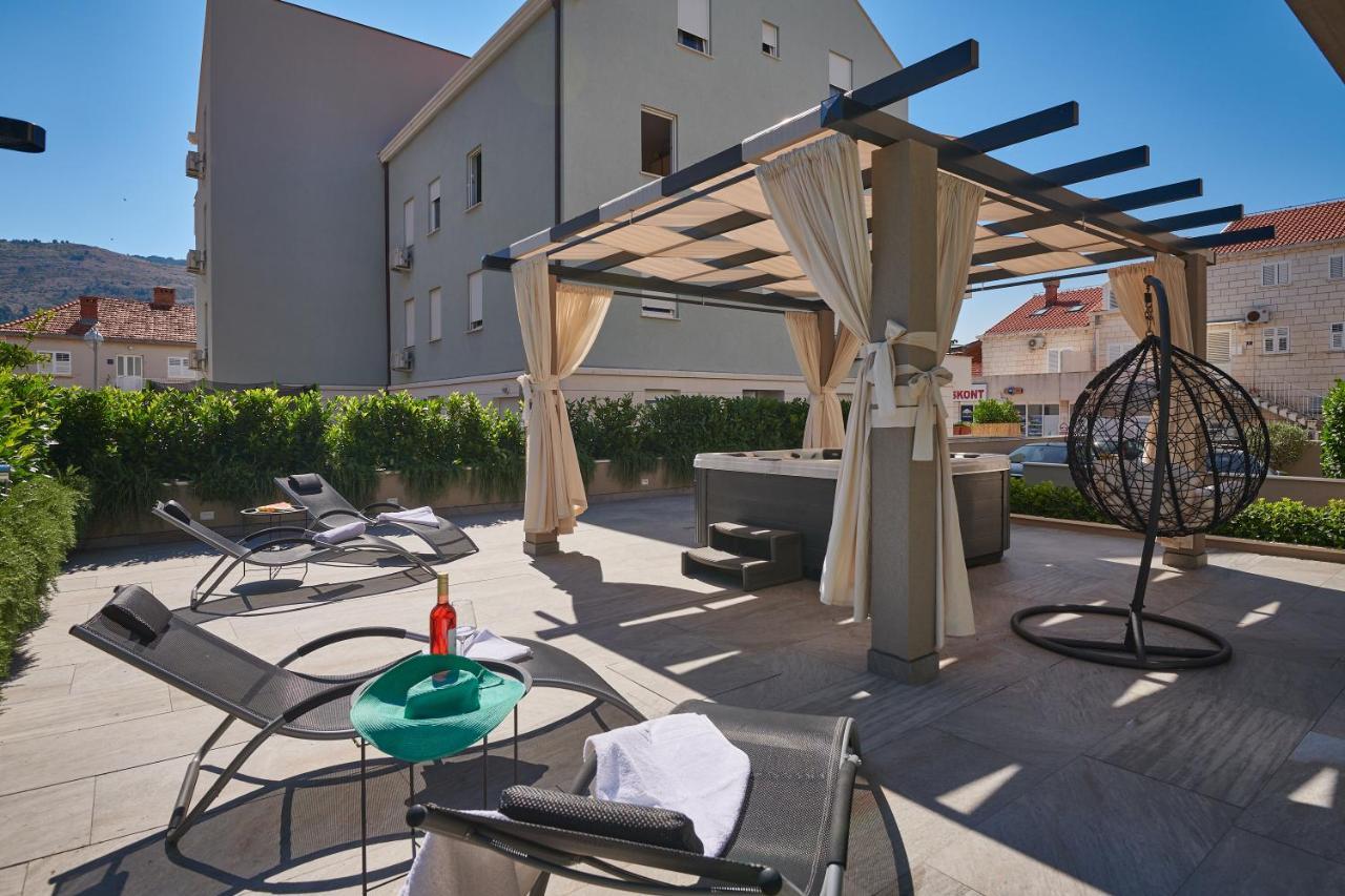 Family Apartment Dubrovnik - Private Jacuzzi Terrace, Private Parking Eksteriør billede