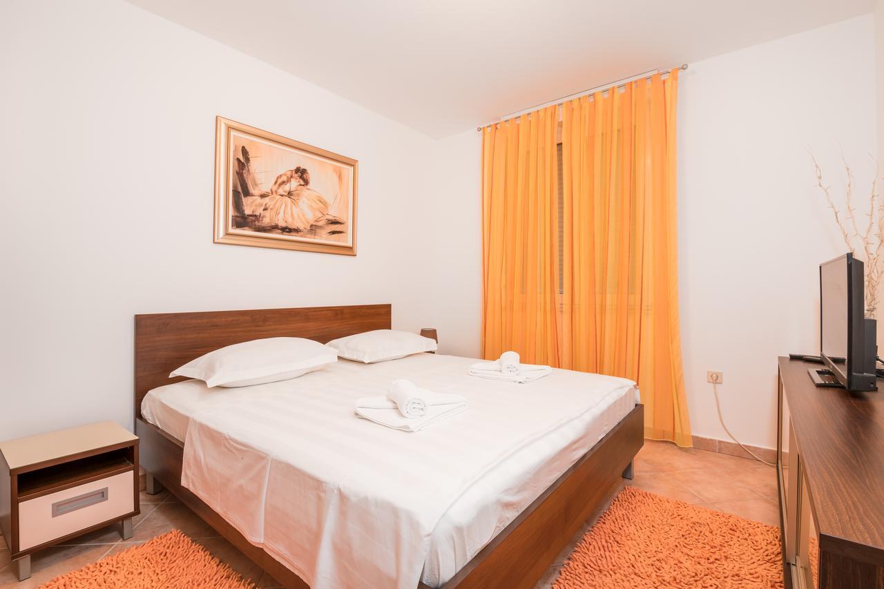 Family Apartment Dubrovnik - Private Jacuzzi Terrace, Private Parking Eksteriør billede