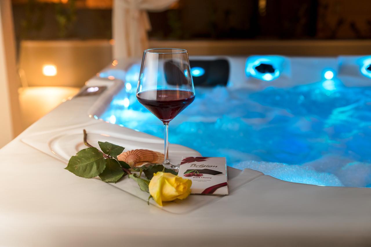 Family Apartment Dubrovnik - Private Jacuzzi Terrace, Private Parking Eksteriør billede